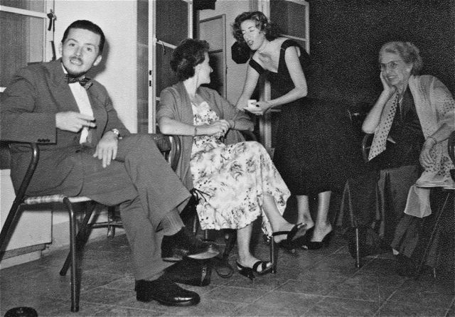 Neef Geoffrey moest bij ieder bezoek zonodig met zijn bekakte stem verkondigen: 